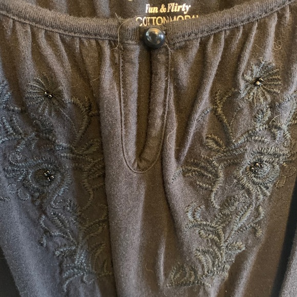 Lane Bryant Black tshirt with embroidered flower - Picture 4 of 7